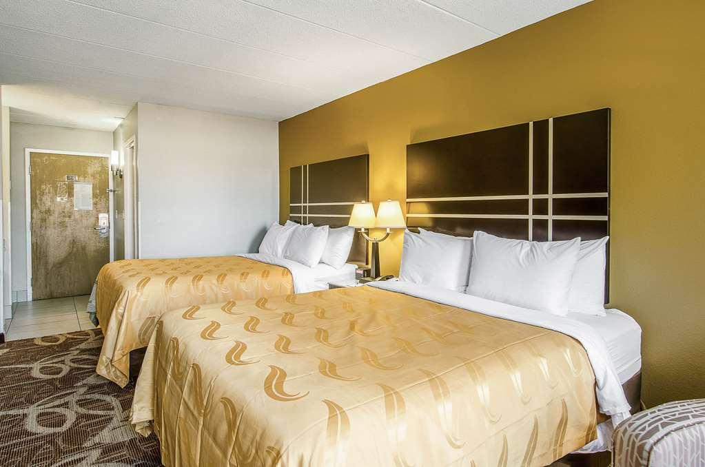 La Casa Inn & Suites - Middleboro Room photo