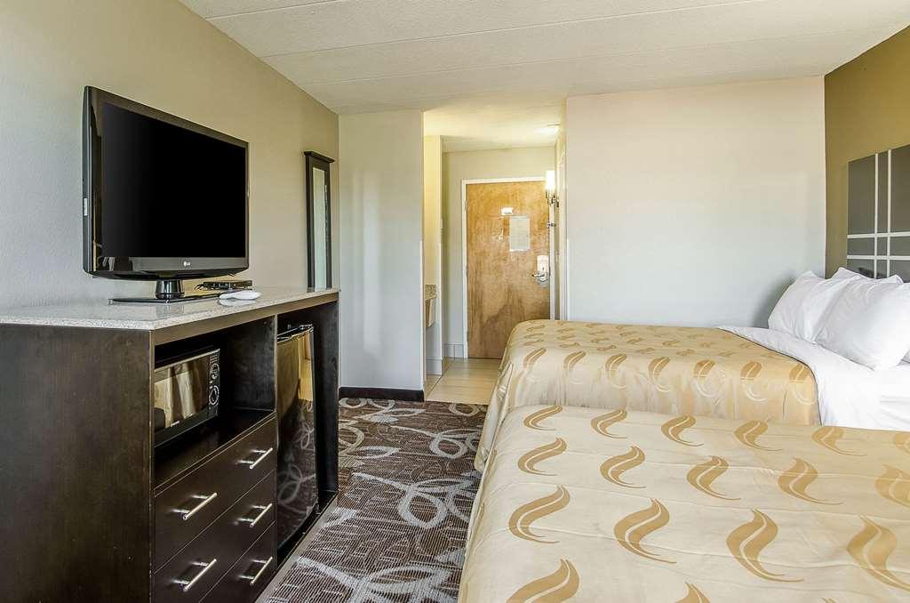 La Casa Inn & Suites - Middleboro Room photo