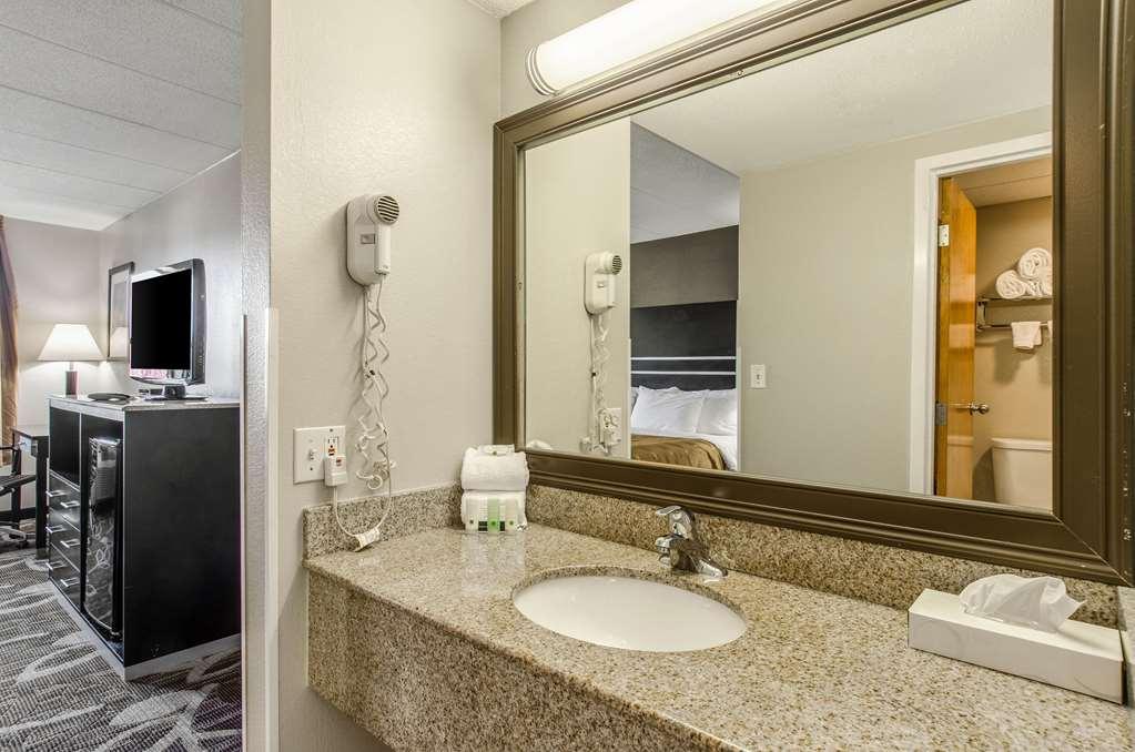 La Casa Inn & Suites - Middleboro Room photo