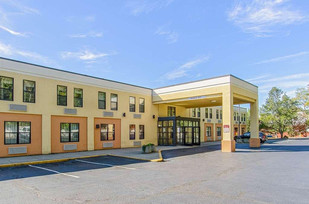 La Casa Inn & Suites - Middleboro Exterior photo