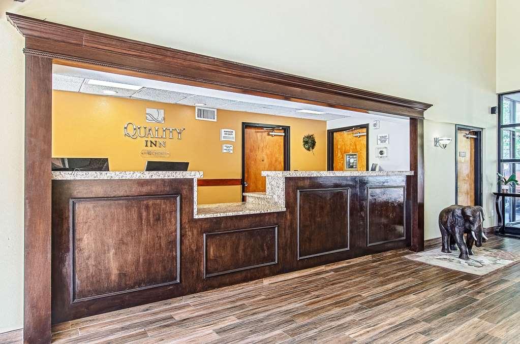 La Casa Inn & Suites - Middleboro Interior photo