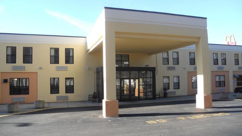 La Casa Inn & Suites - Middleboro Exterior photo